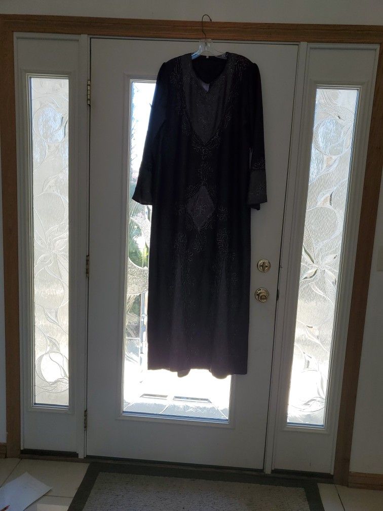 Embroidered pull-over abaya Dark Purple ,baby PurpleColor