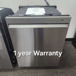 24 In Stainless Steel Front Control Dishwasher With Never Rust Stainless Steel TUB And Drynamic Dry