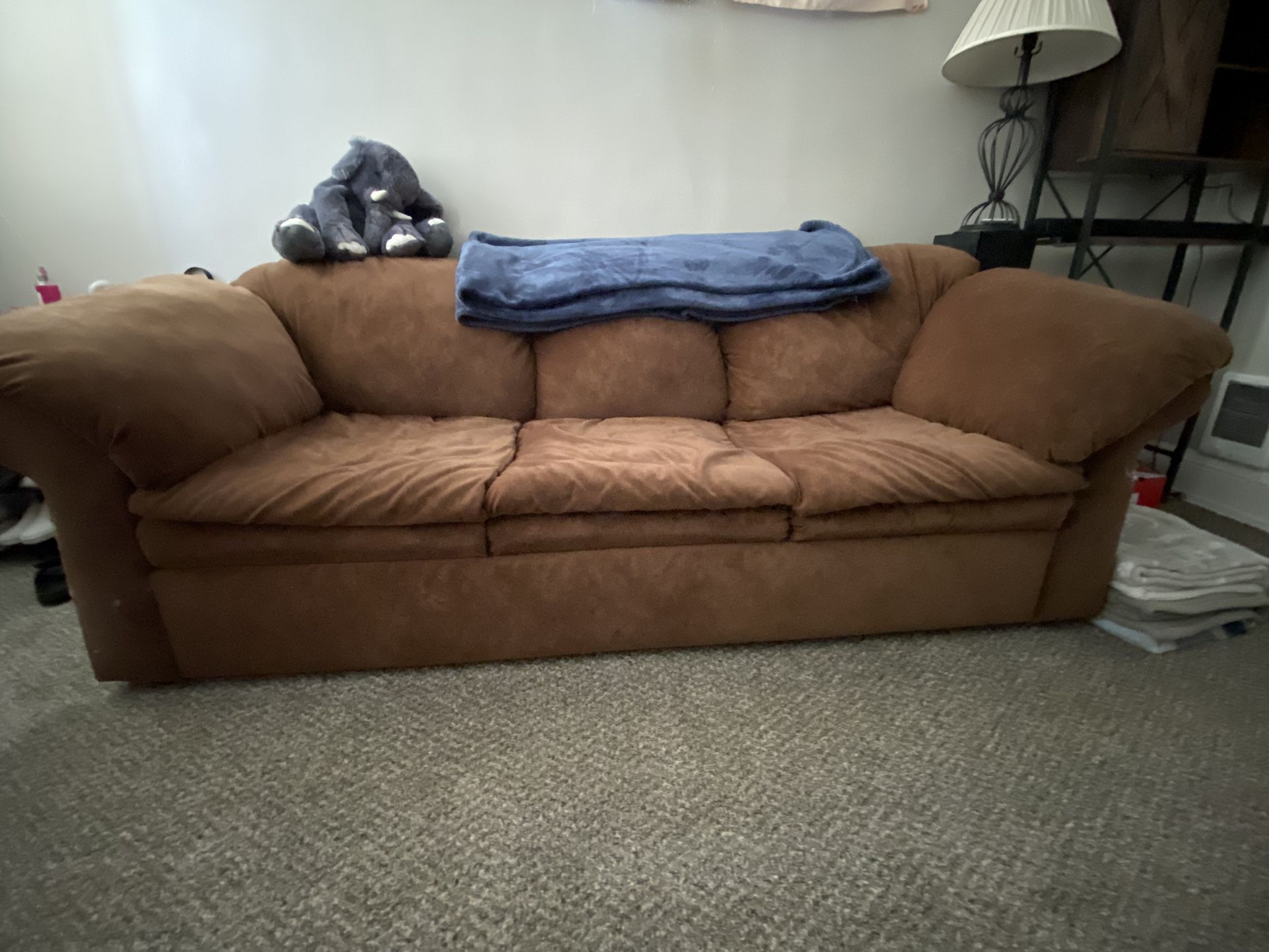 Used Comfy Couch Pull Out Bed