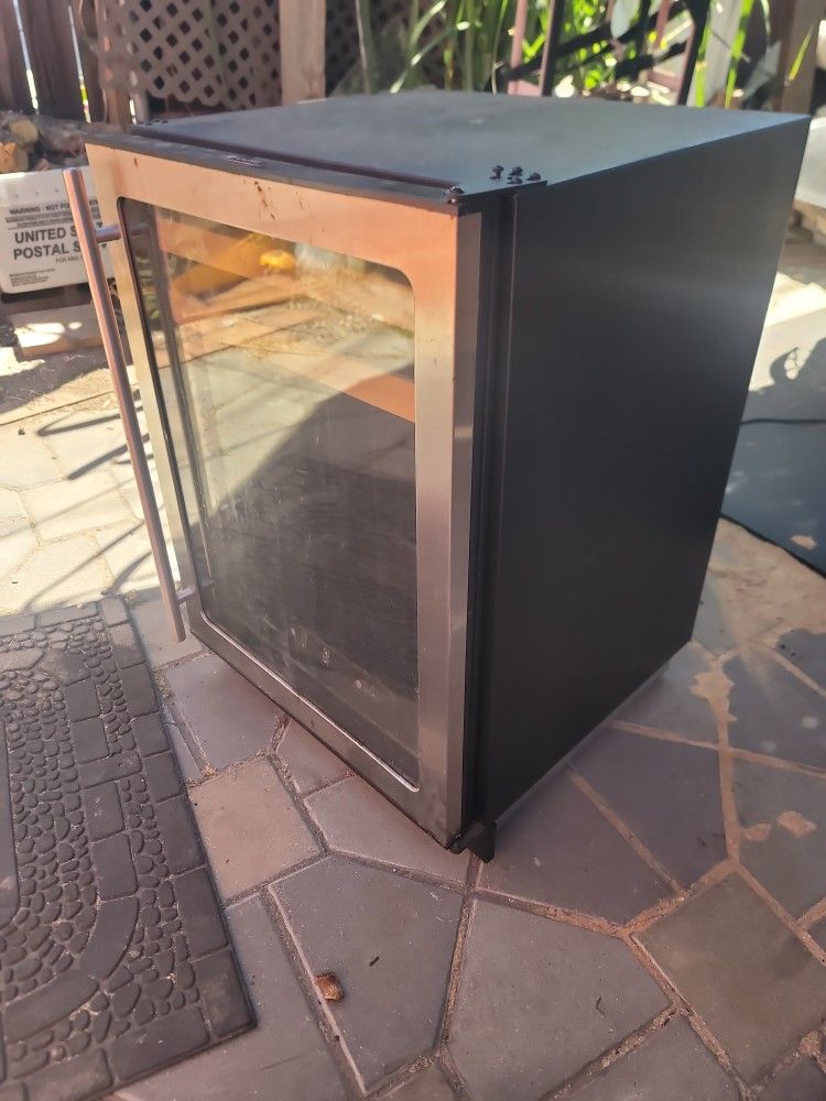 Uline Vine Cooler For Project Incubator Proofer Seed Starter Business equipment