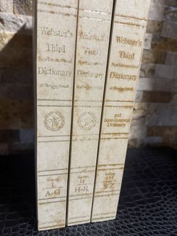 Vintage 1976 Webster’s Third New International & Seven Language Dictionary – 3-Volume Sets