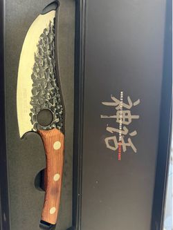 Matsato Premium Control Kitchen Knife 5.9 in Hammered Full Tang Wood Handle