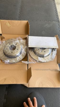 2006 bmw 530i Rear new rotors Obo $50