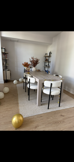 MIDTOWN MANHATTAN MOVING SALE — Furniture Bundle Available