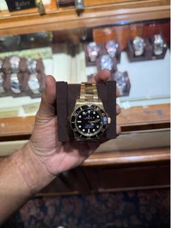 Rolex submariner 40mm 18k box no card