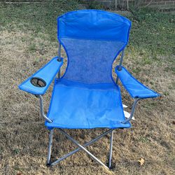 Folding camp chair