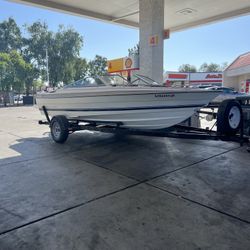Bayliner Capri