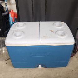 Rubbermaid Cooler On Wheels