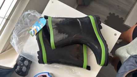 landchief Kids Rain Boots Premium Collection, Waterproof Natural Rubber Boots
