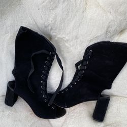 Ladies Black Heel Boots