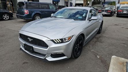 2015 Ford Mustang V6