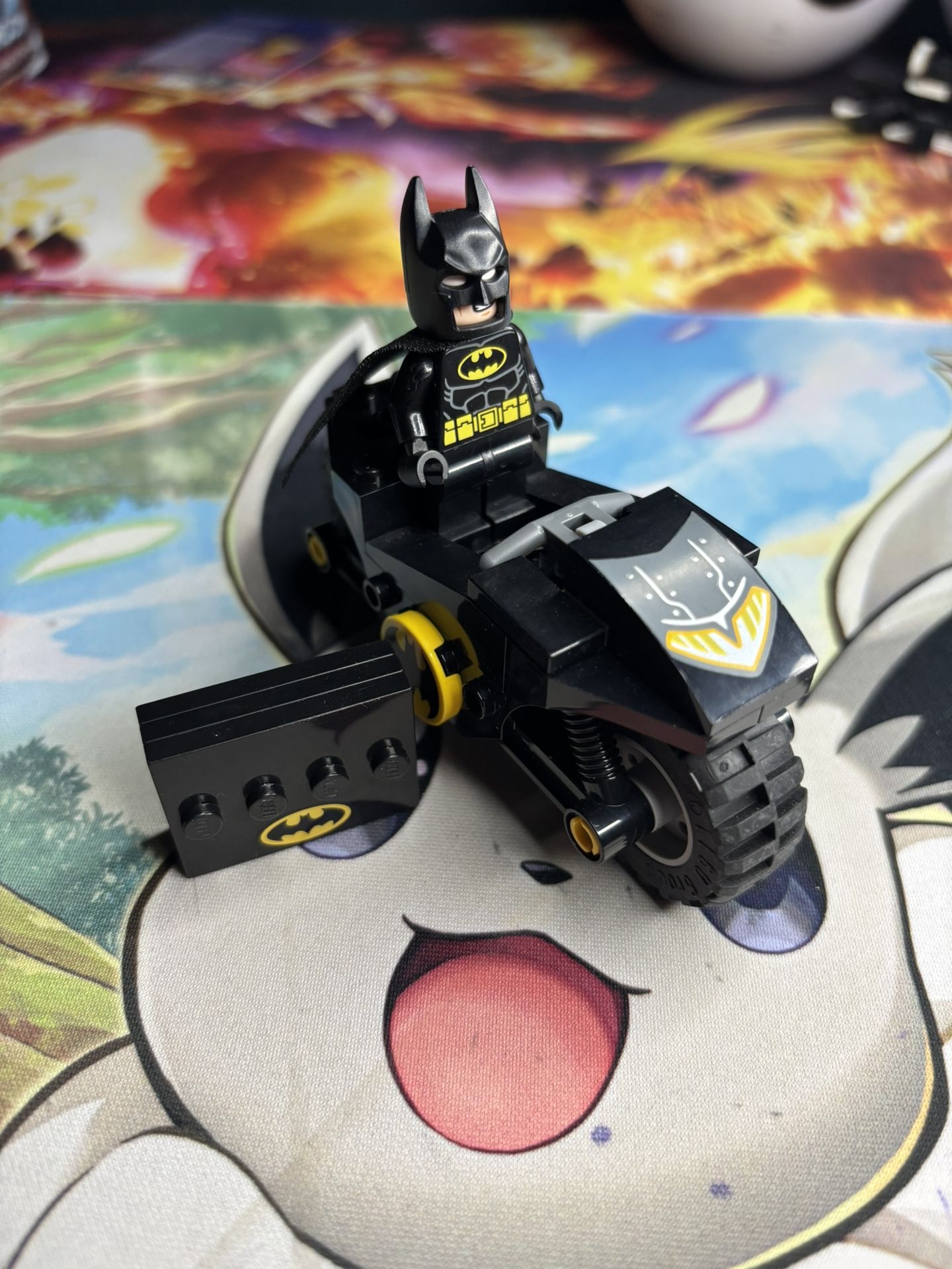 LEGO Batman BatCycle minifigure Super Heroes DC