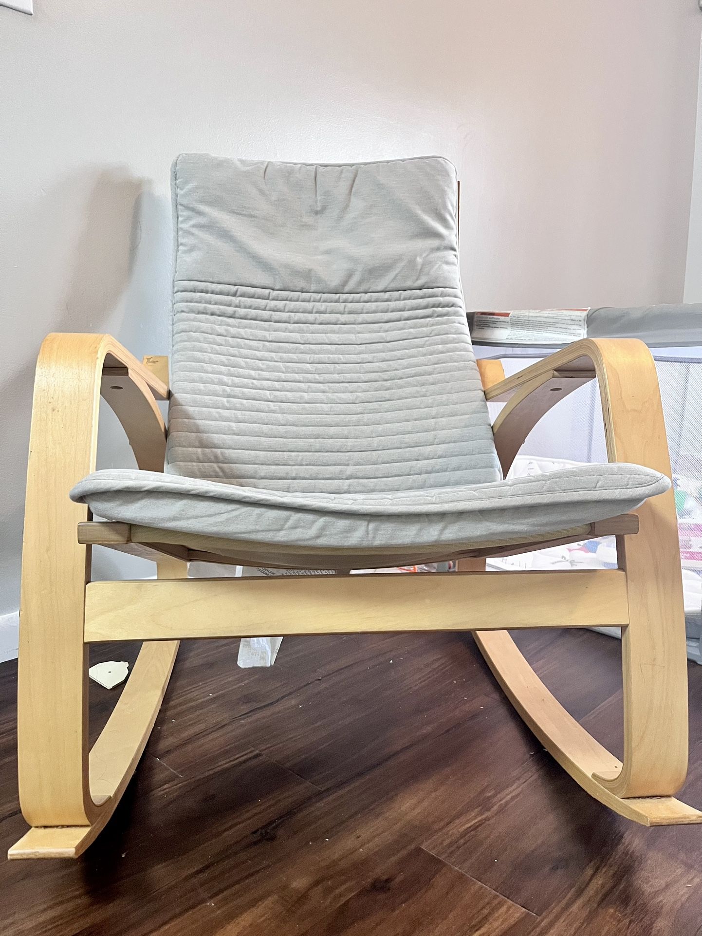 IKEA POÄNG Rocking Chair – Excellent Condition