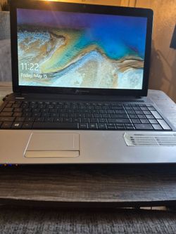 Gateway NE56R47u Laptop