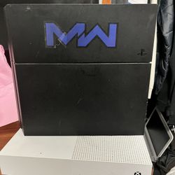 Xbox and PS4 With Controllers