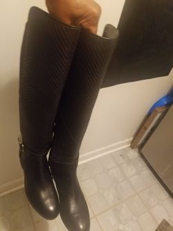 Sz7 New Vince Camuto ovr the knee lthr boots if up there available