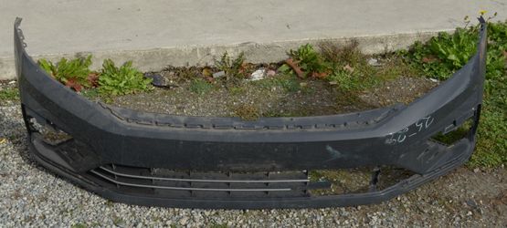 USED REF#U0326 || 2016-2019 VOLKSWAGEN PASSAT || FRONT BUMPER COVER ONLY