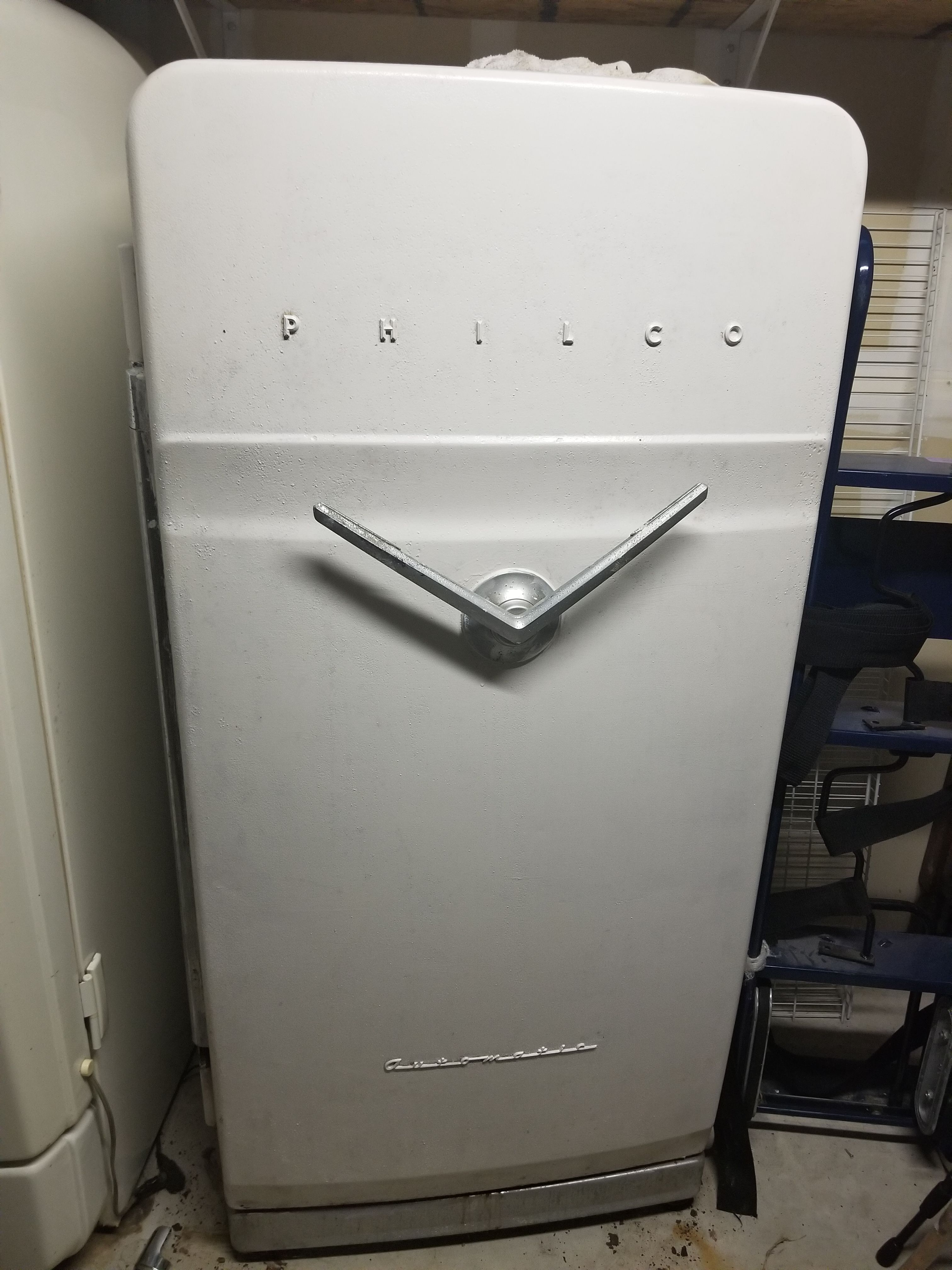 1955 vintage Philco v handle refrigerator