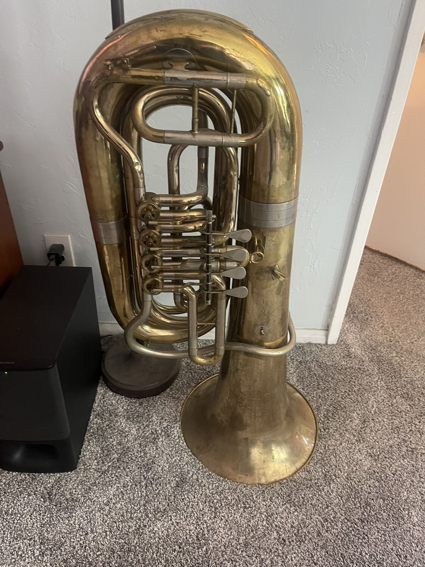 Cerveny Tuba 4/4 B Flat