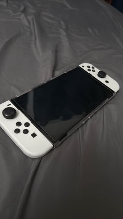 Nintendo Switch OLED (White)
