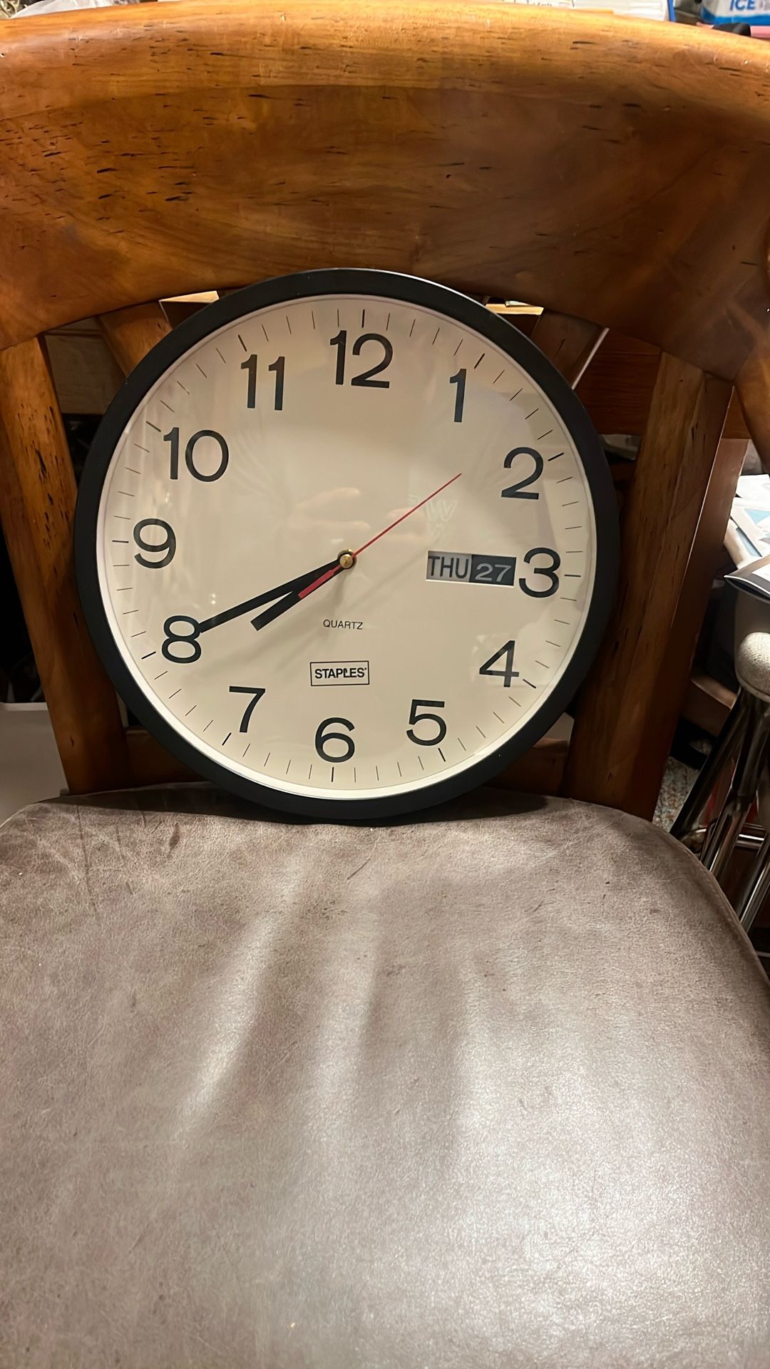 Staples quartz wall clock with day and date works great