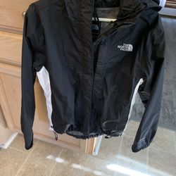 Ladies The North Face HyVent Rain Hoodie Jacket/ Excellent Condition !!!/Size Medium