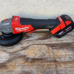 Milwaukee grinder auto stop fuel m18 tool battery 5ah