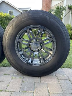 6 Lug Nut Rims/ Rines De 6 birlos (6x5.5) Size: 17”