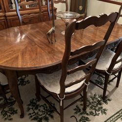 Drexel Oak Dining Room Table W Chairs, Mint