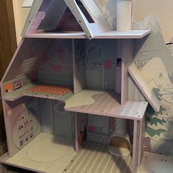 Doll House 