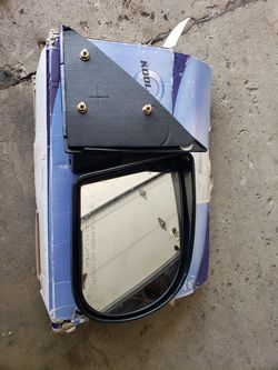 Chevy blazer,S10,Sonoma, Jimmy passenger side manual mirror. Check photo for years and make of Vehicles