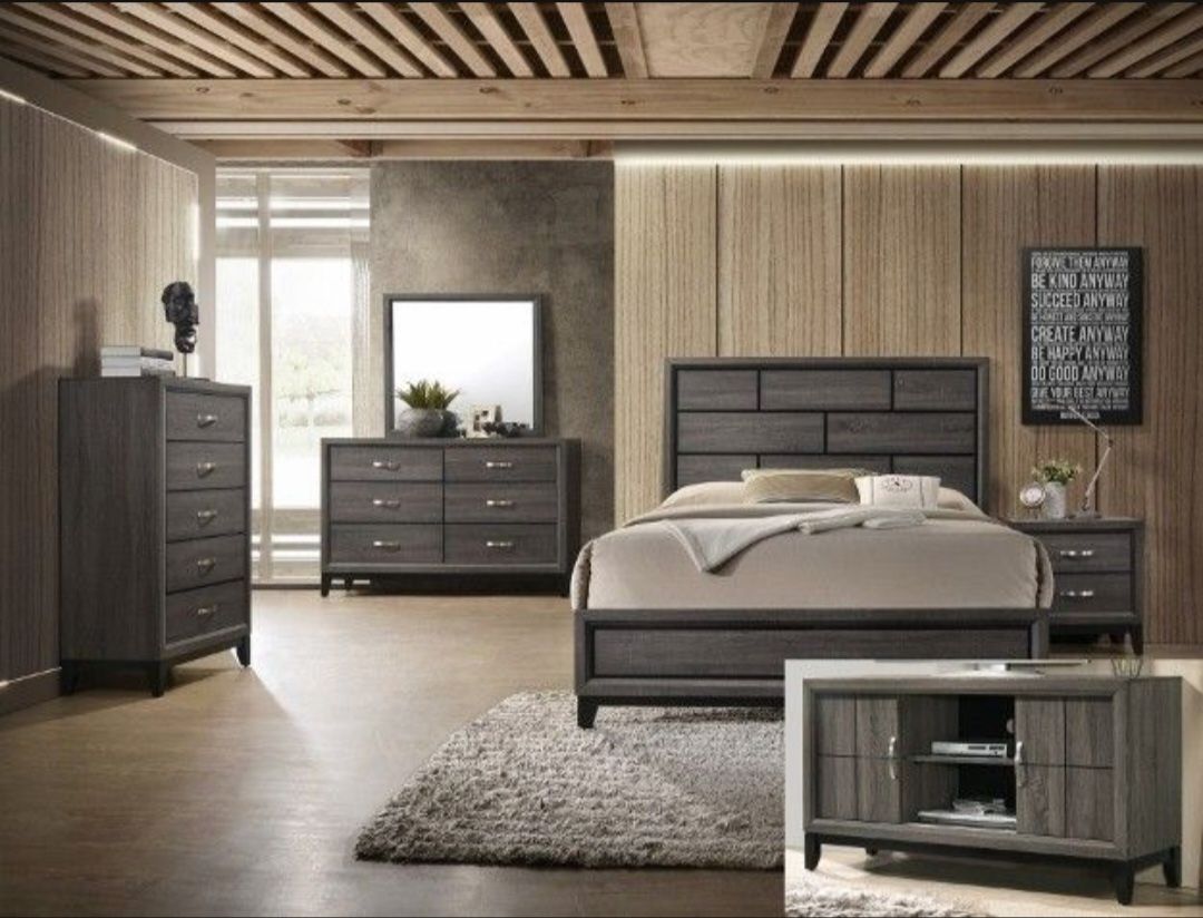 50% SALE Queen Size Bedroom Set