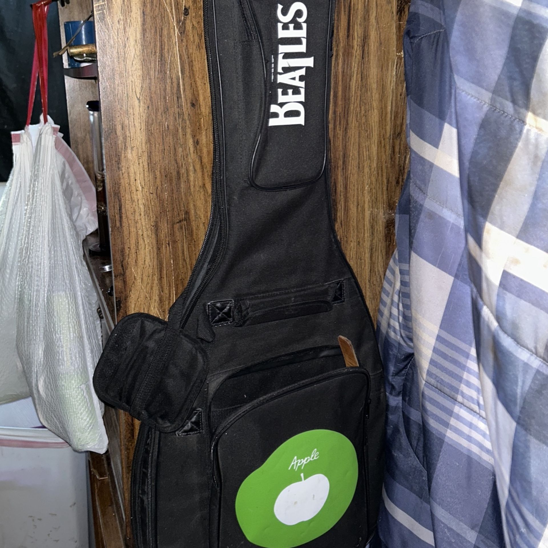 beatles guitar case 
