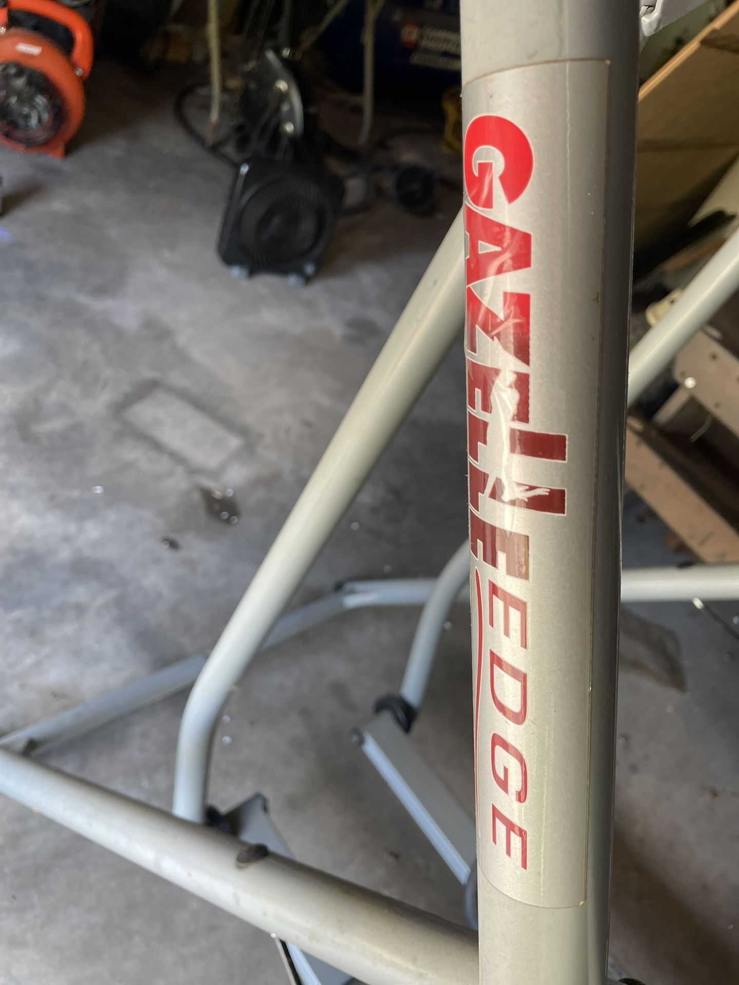 Gazelle Edge Glider
