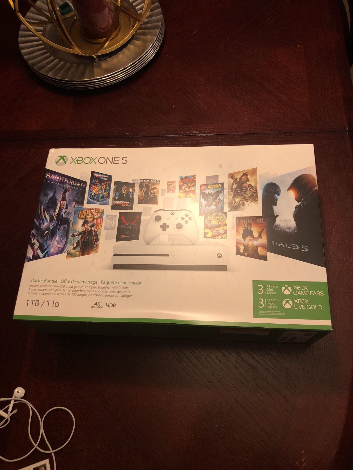 XBOX ONE S 1 TB STARTER BUNDLE (RETAILS $300+ TAX)