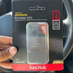 San Disk Extreme Portable SSD 1TB