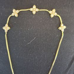  Gold Diamond Flower Bracelet  Size Fits All