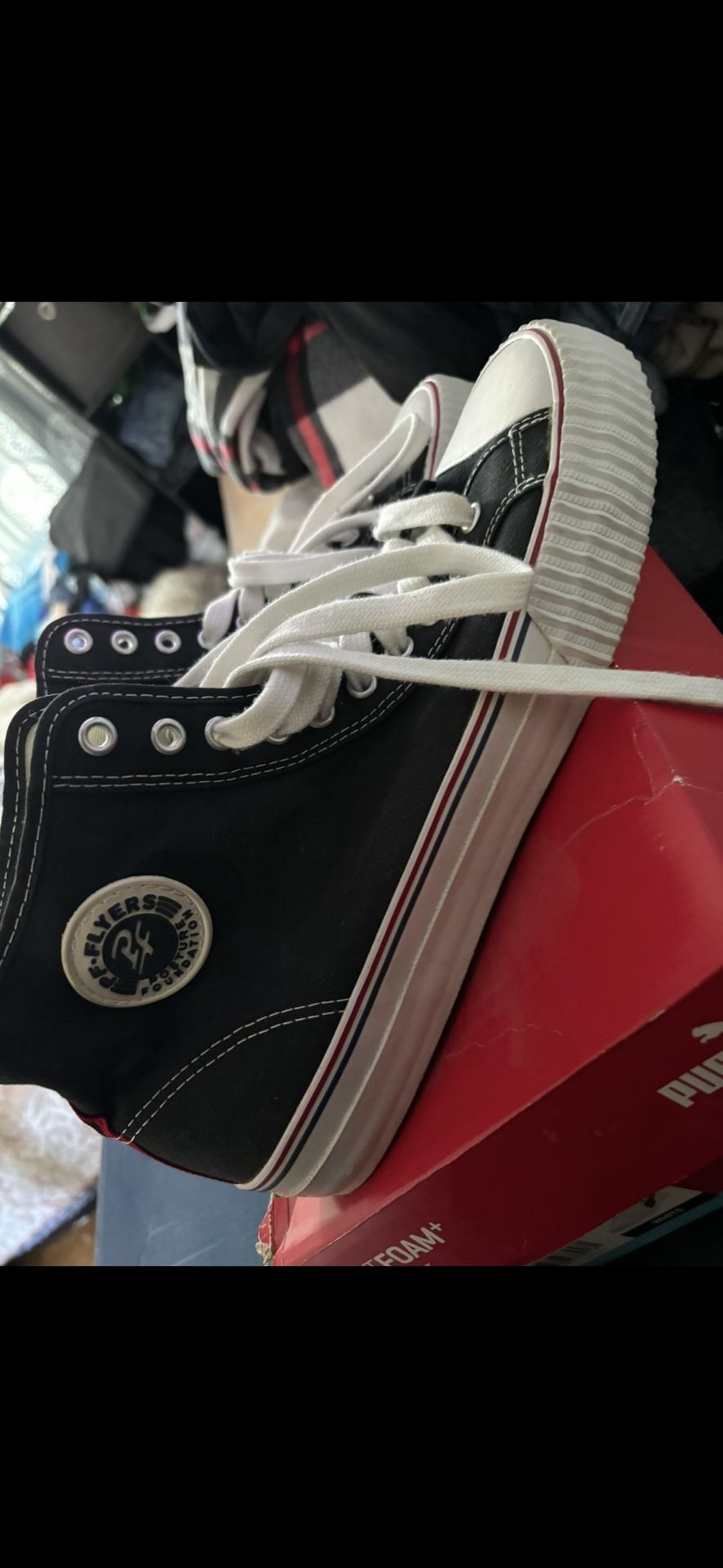 brand new PF flyers 35$  size 12