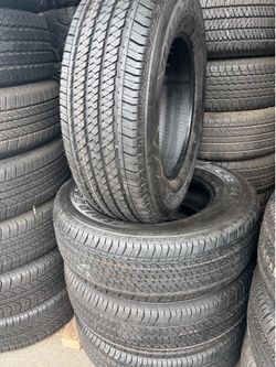 255/70R17 Bringestone vendo 4 llantas con 95% de vida las 4