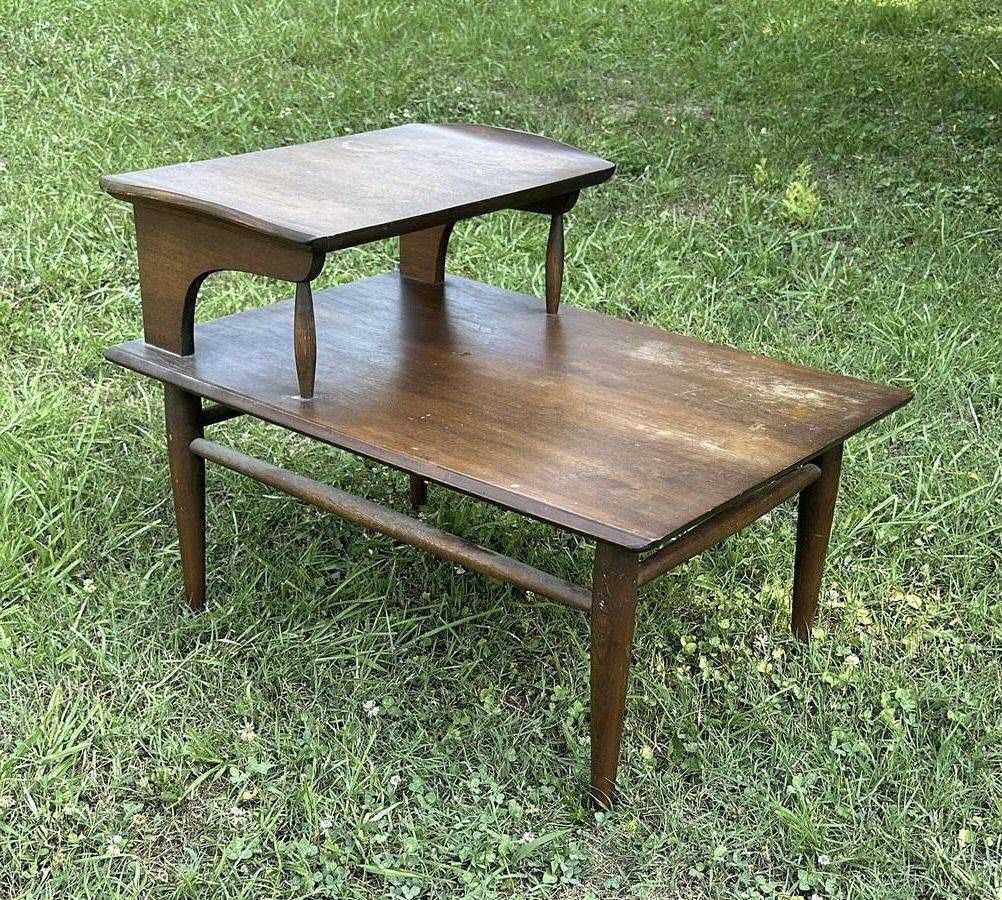 Antique Walnut Wood Bassett Mid Century Modern 2 Tier Step End Side Accent Table