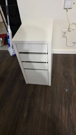White 4-Drawer Storage Cabinet / File Cabinet