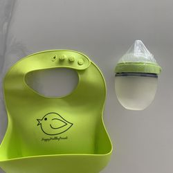 Como Tomo bottle & bib