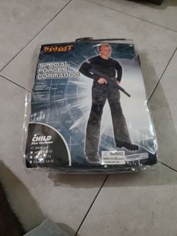 SPIRIT.  SPECIAL FORCES COMMANDO . INCLUDES.  JUMPSUIT. VEST.HEADSET. KNEE. PADS.