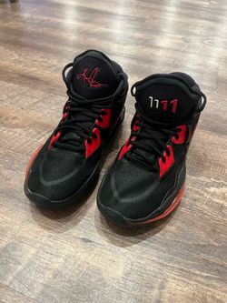 Kobe’s size 6