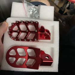 CRF 110 Foot Pegs Billet Machined Red Anodized NEW