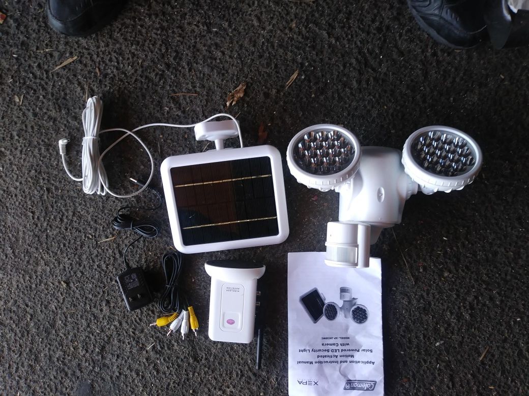 Colman solar security light with camra