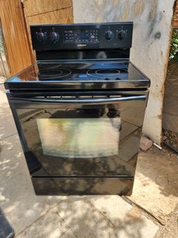 Samsung Electric Stove Good Conditions Everything Works Well