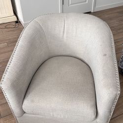 Swivel Accent Chair – Comfortable & Stylish