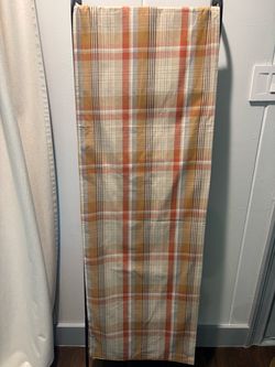Pottery Barn Tablerunner