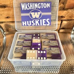Huskies Dominos